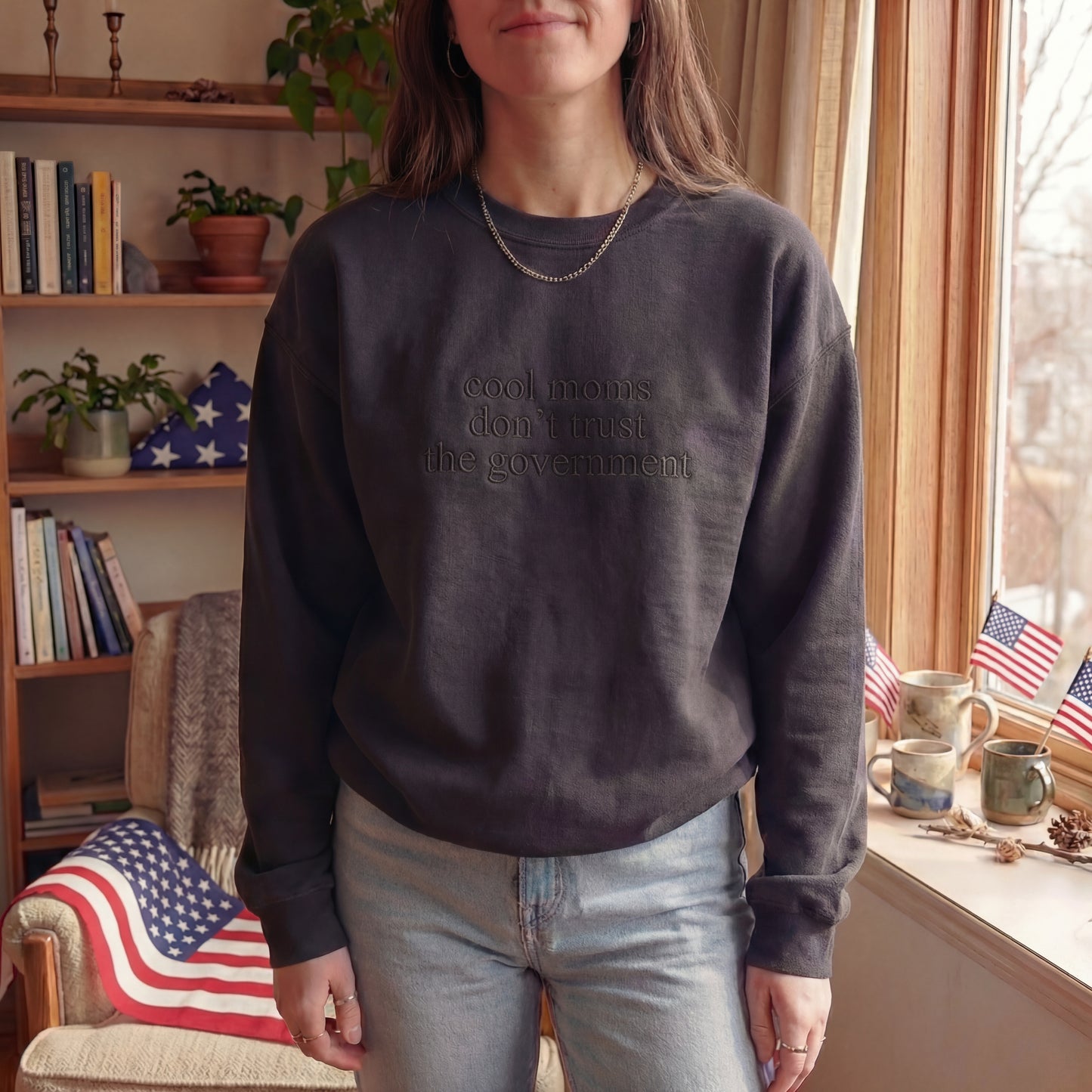 Cool Mom Don't Trust Goverment Embroidered Shirt